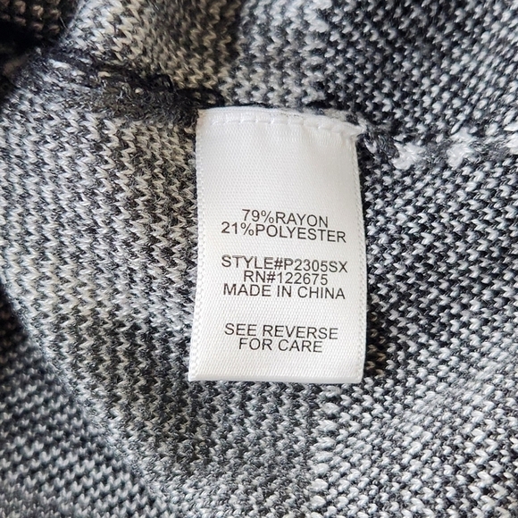 Lety & Me Black and Gray Sweater Size XSP - Picture 7 of 10